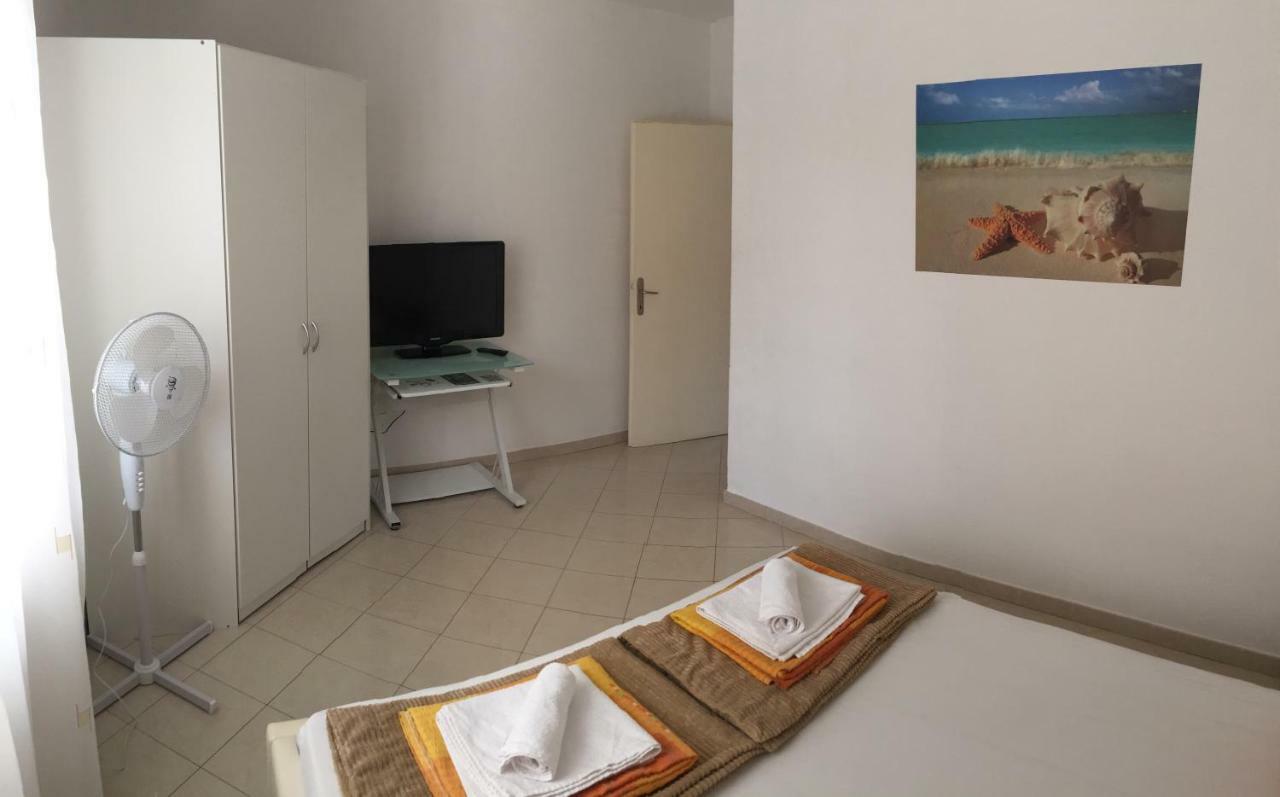 Apartmani Irena Jezevac Krk Island ภายนอก รูปภาพ